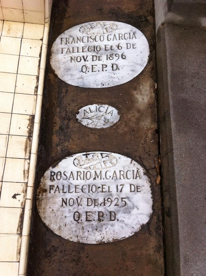 Grave of Francisco García and Rosario Moraila de García